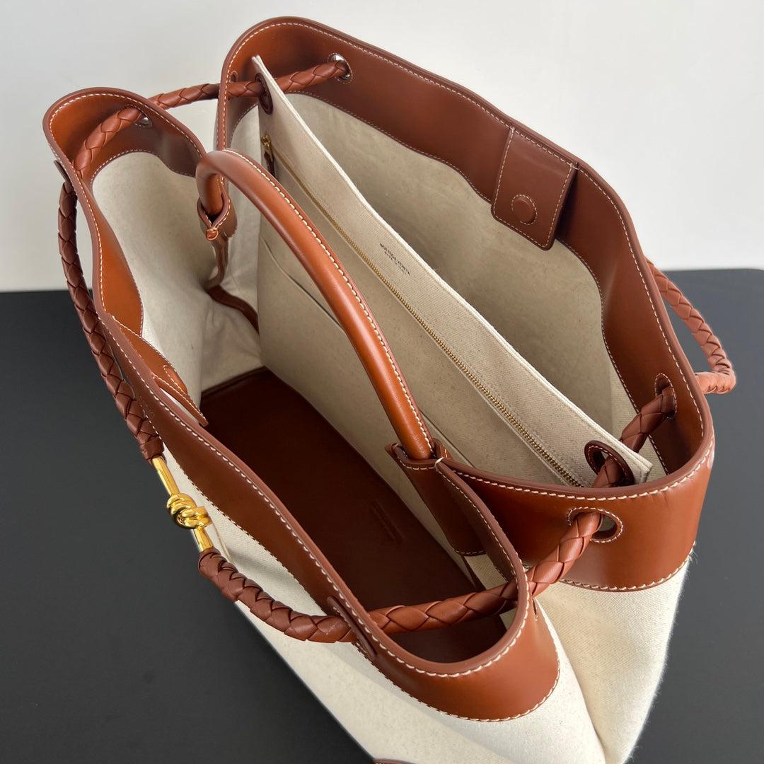 Luxury Bottega Veneta LARGE ANDIAMO 42 IN WHITE BROWN CALFSKIN AND CANVAS