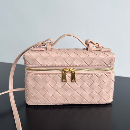 Luxury Bottega Veneta BANG BANG 22 VANITY CASE IN LIGHT PINK CALFSKIN
