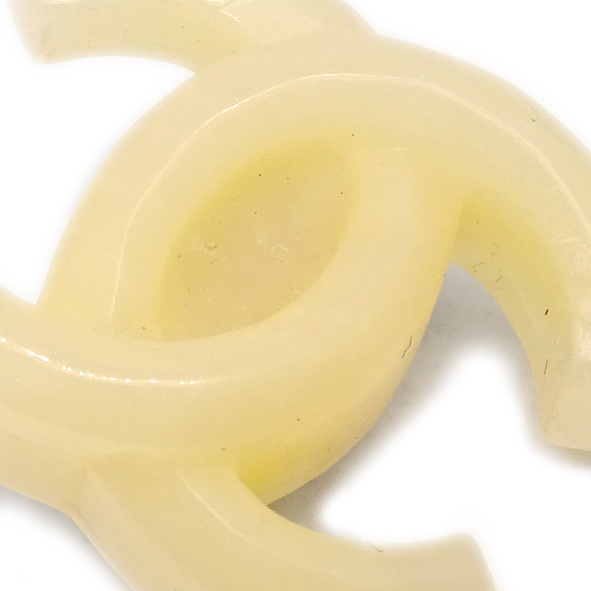 Luxury Chanel CC Earrings Clip-On White Ivory Acrylic 02P
