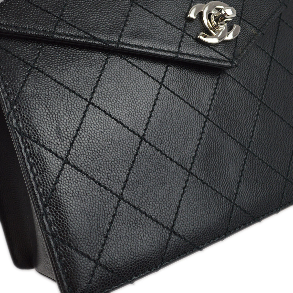 Luxury Chanel 1997-1999 Black Caviar Handbag