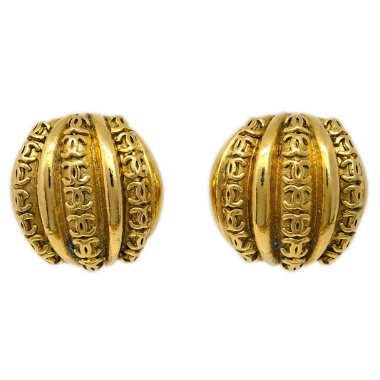 Luxury Chanel Button Earrings Clip-On Gold 23