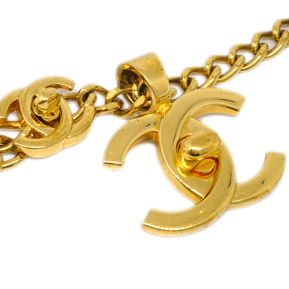 Luxury Chanel Turnlock Gold Chain Necklace 97P