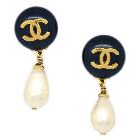 Luxury Chanel Artificial Pearl Dangle Earrings Clip-On Gold 96P