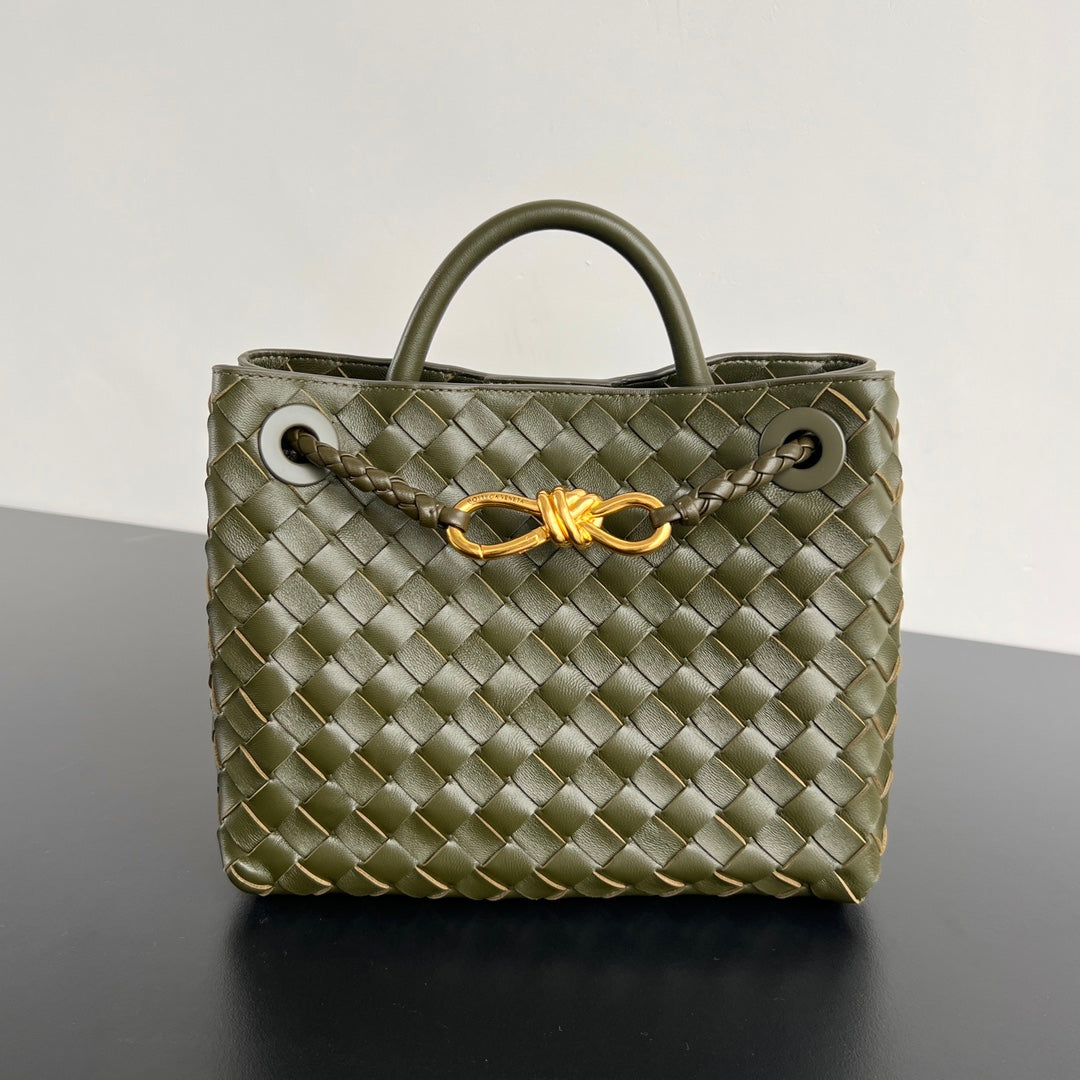 Luxury Bottega Veneta bv medium andiamo 32 khaki green lambskin