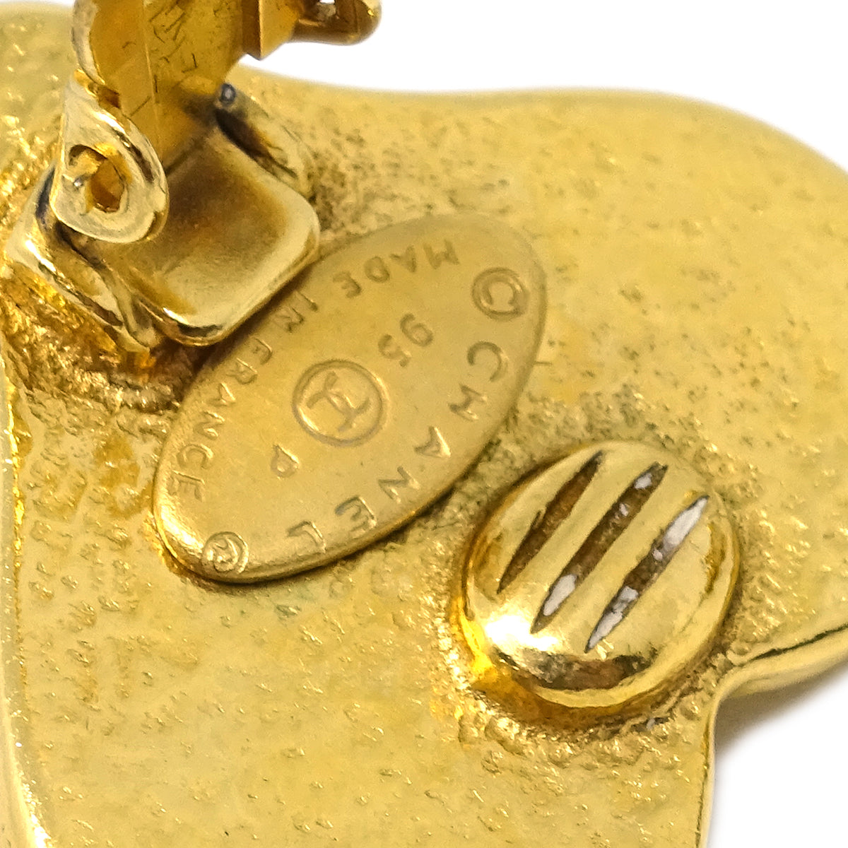 Luxury Chanel Gold Heart Earrings Clip-On Artificial Pearl 95P