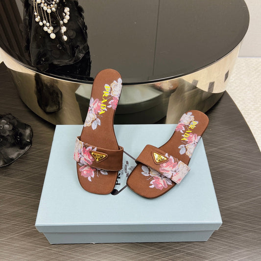 Luxury PradaPRINTED SLIDES SLIPPERS CINNAMON SATIN