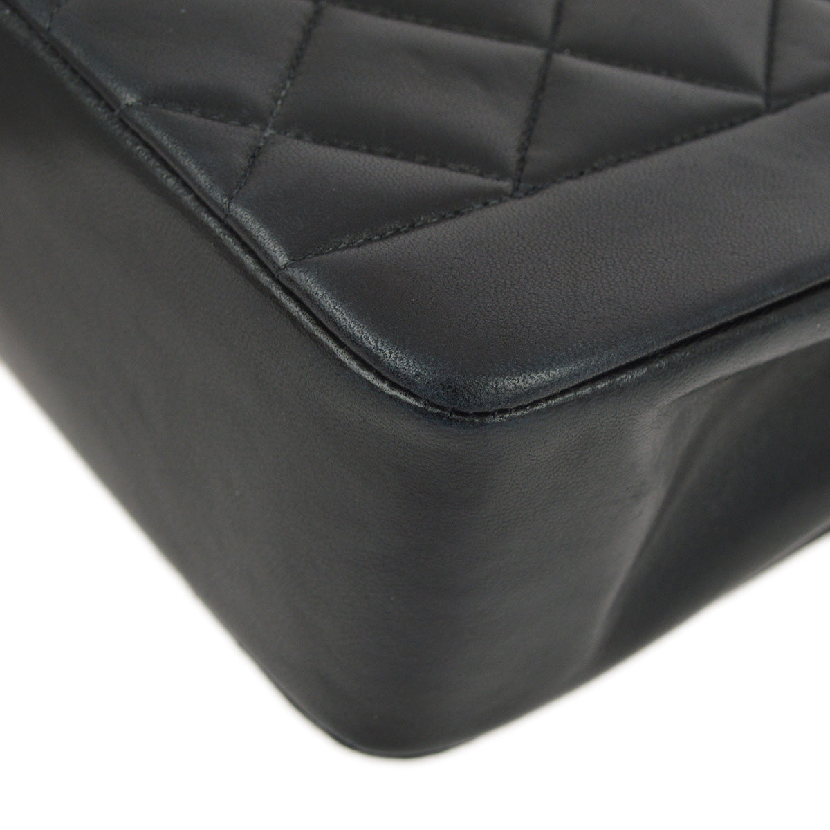 Luxury Chanel 1996-1997 Black Lambskin Small Diana Shoulder Bag