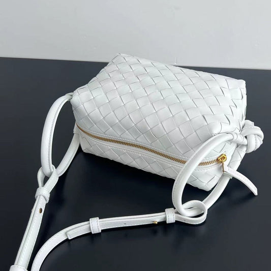 Luxury Bottega Veneta BV Loop Top Handle 19cm White Lambskin