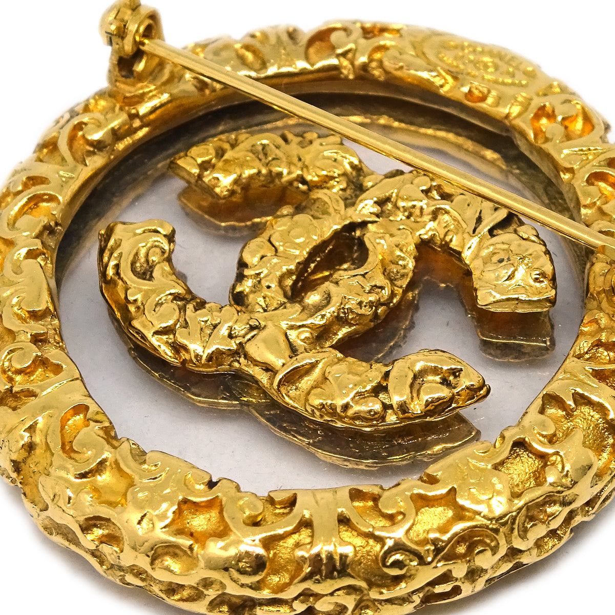 Luxury Chanel Gold Brooch Pin 93A