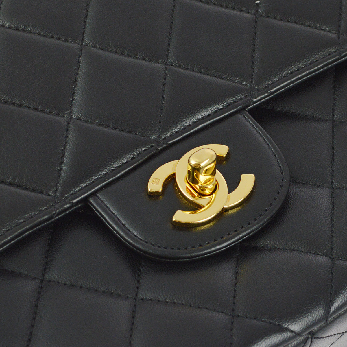 Luxury Chanel 1994-1996 Black Lambskin Double Sided Classic Flap Handbag