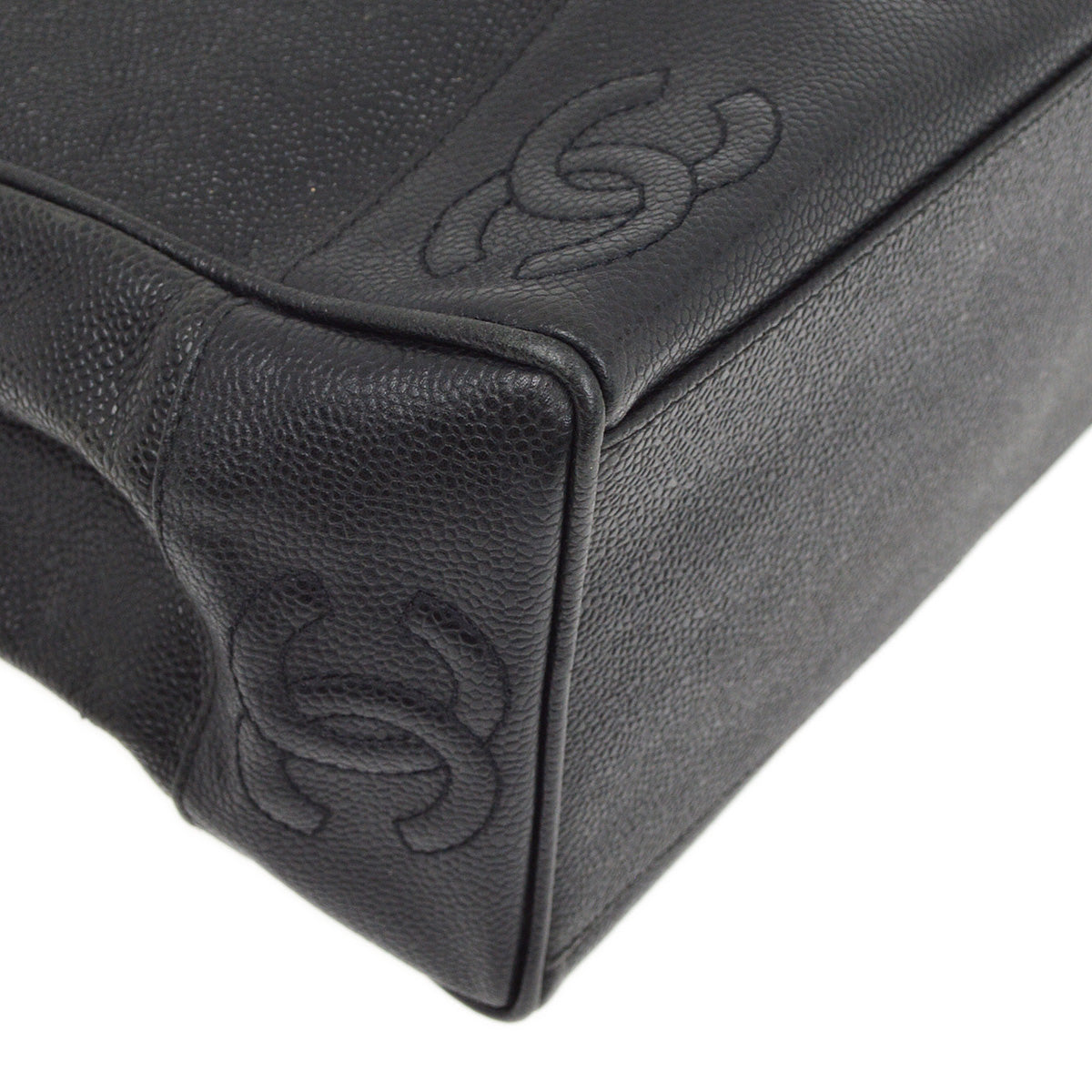 Luxury Chanel 1996-1997 Black Caviar Triple CC Shoulder Tote Bag