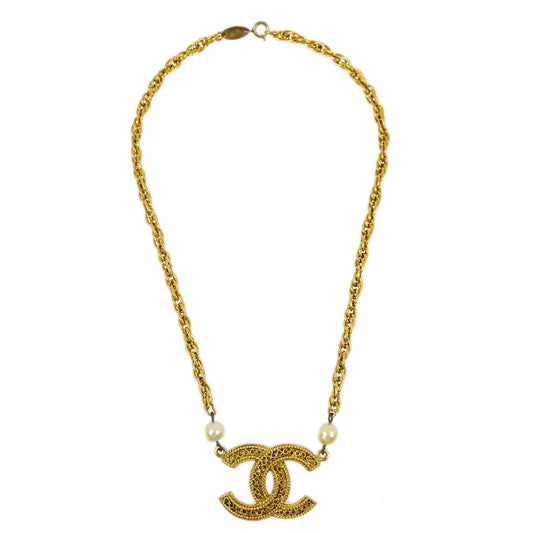 Luxury Chanel Gold CC Pendant Costume Pearl Necklace