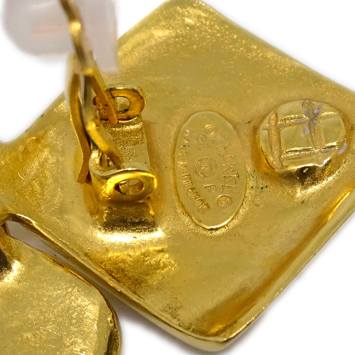 Luxury Chanel Rhombus Dangle Earrings Clip-On Gold 96P