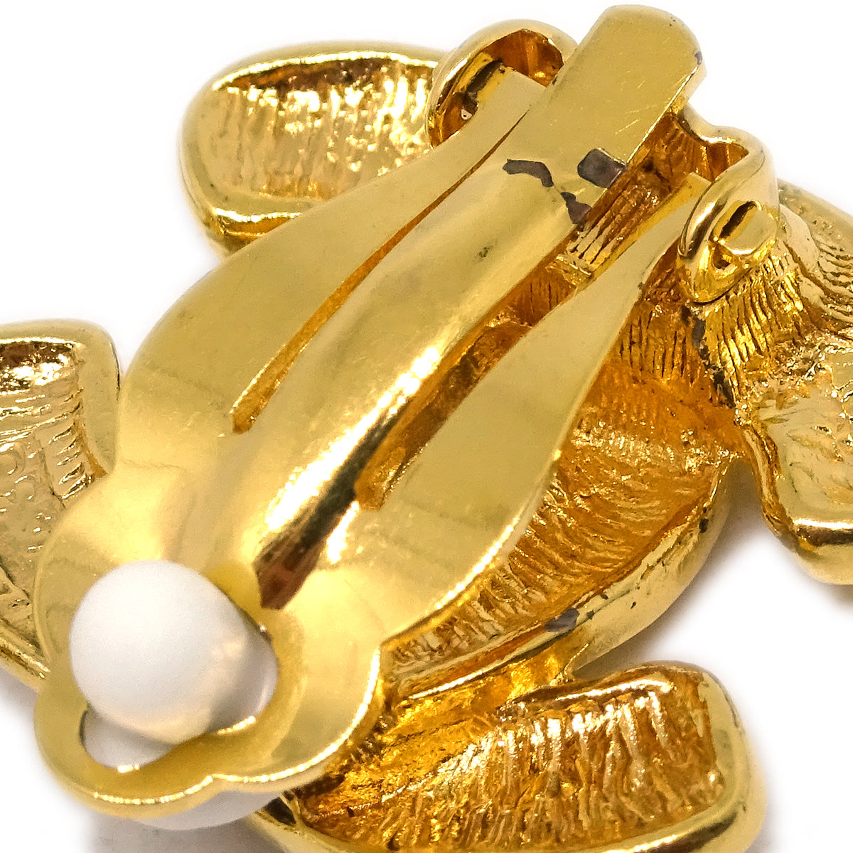 Luxury Chanel Gold CC Earrings Clip-On 2433