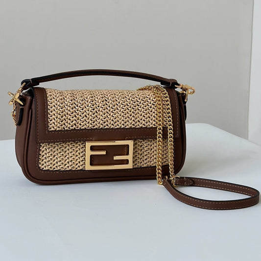 Luxury FendiLuxury FendiBAGUETTE 20 BAG IN BEIGE RAFFIA AND BROWN CALFSKIN WITH GOLD HARDWARE