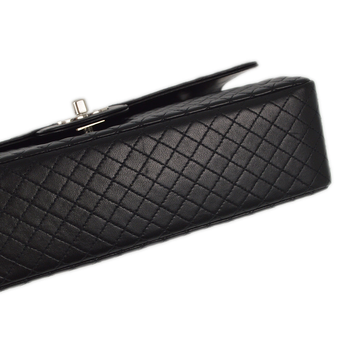 Luxury Chanel 1996-1997 Black Lambskin Medium Classic Single Flap Shoulder Bag