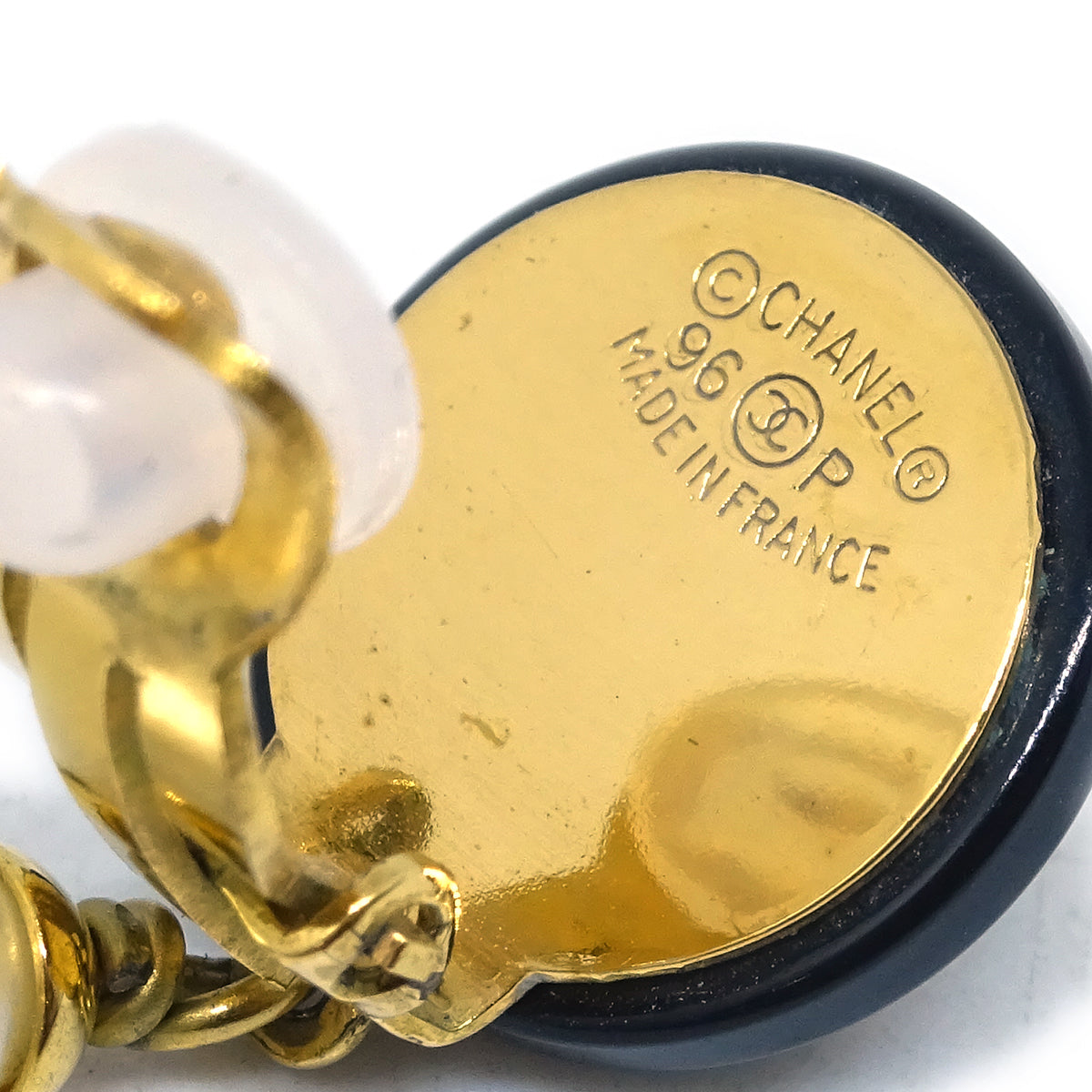Luxury Chanel Artificial Pearl Dangle Earrings Clip-On Gold 96P
