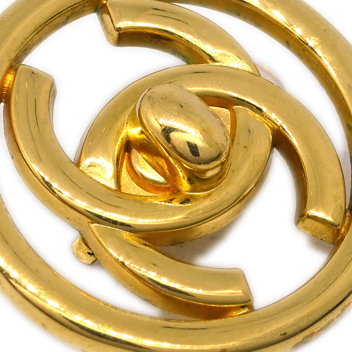 Luxury Chanel CC Turnlock Button Earrings Gold Clip-On 97P