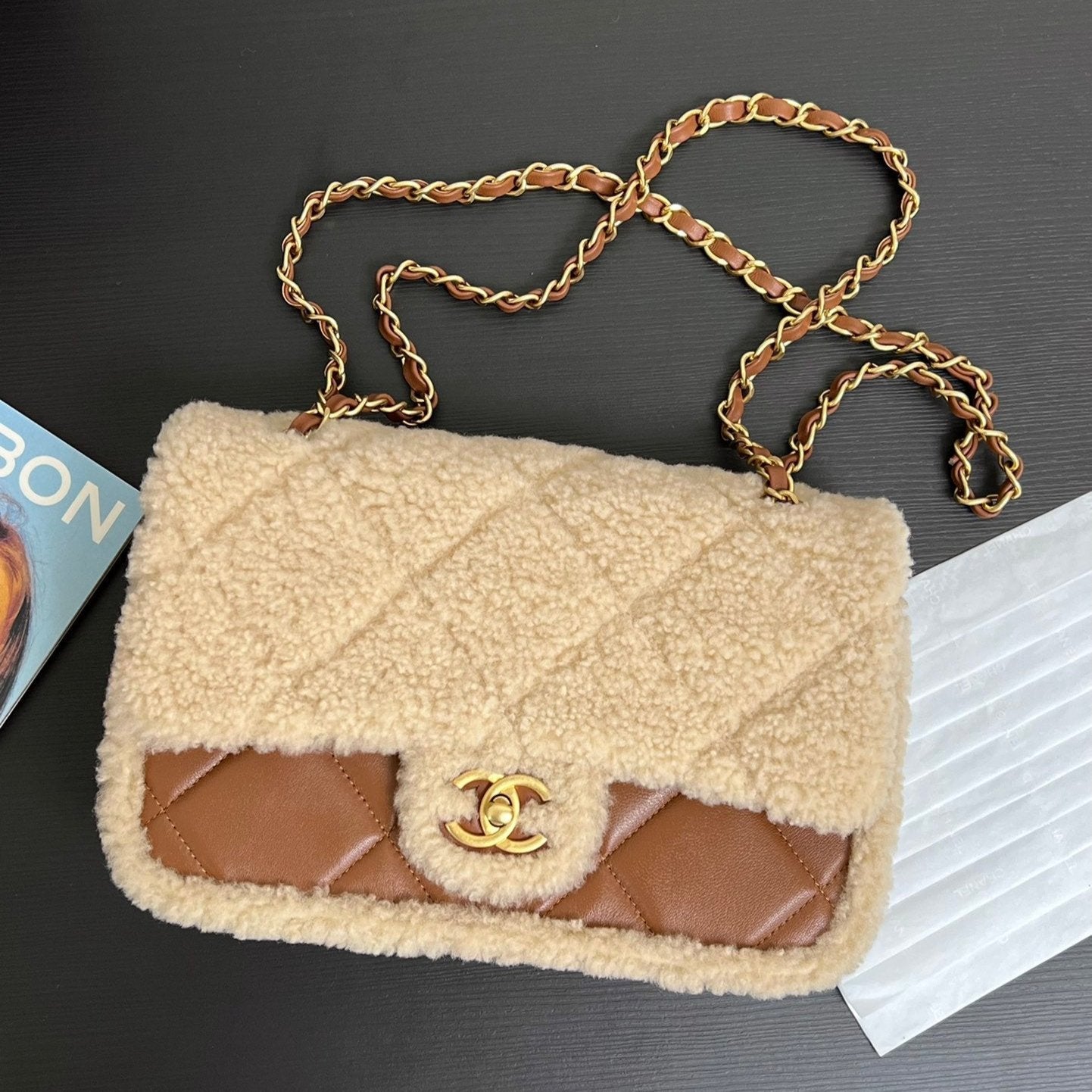 Luxury Chanel Flap Bag Small 23cm Beige Brown Sherling Lambskin Gold Hardware