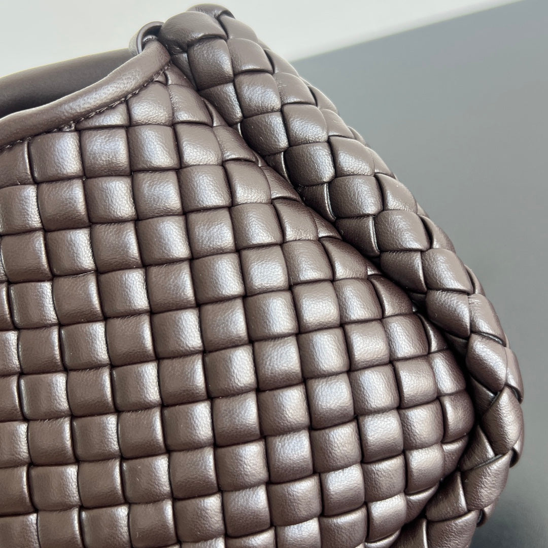Luxury Bottega Veneta BV Small Cobble Top Handle 23cm Chocolate Lambskin