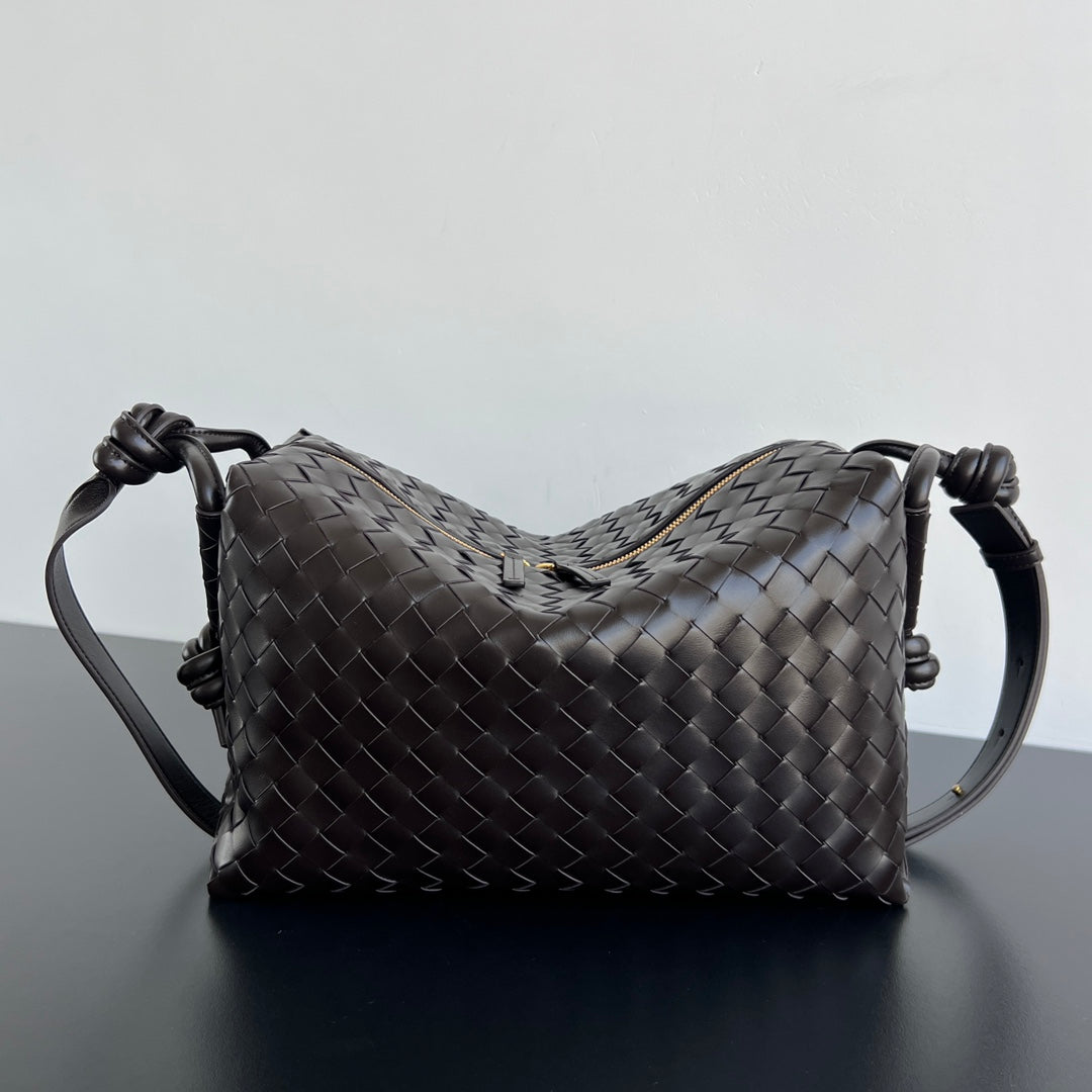 Luxury Bottega Veneta BV Loop Weekender 38cm Chocolate Calfskin