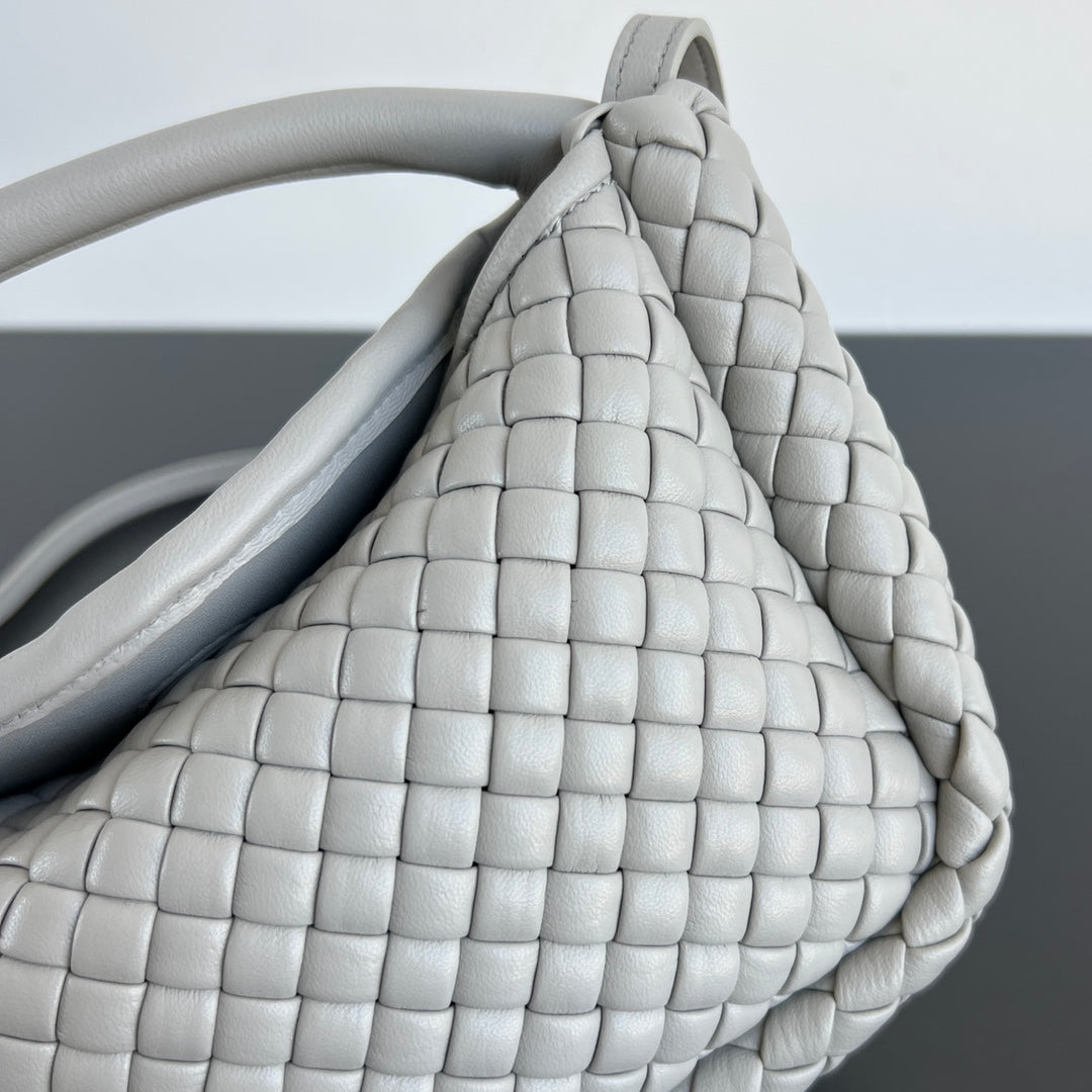 Luxury Bottega Veneta BV Small Cobble Top Handle 23cm Grey Lambskin