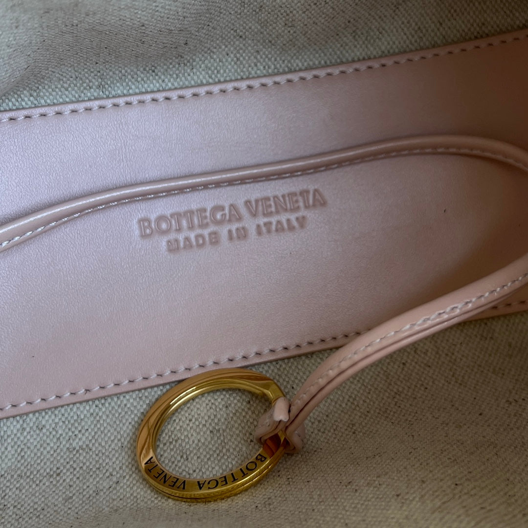 Luxury Bottega Veneta BV Loop Top Handle 19cm Pastel Pink Lambskin