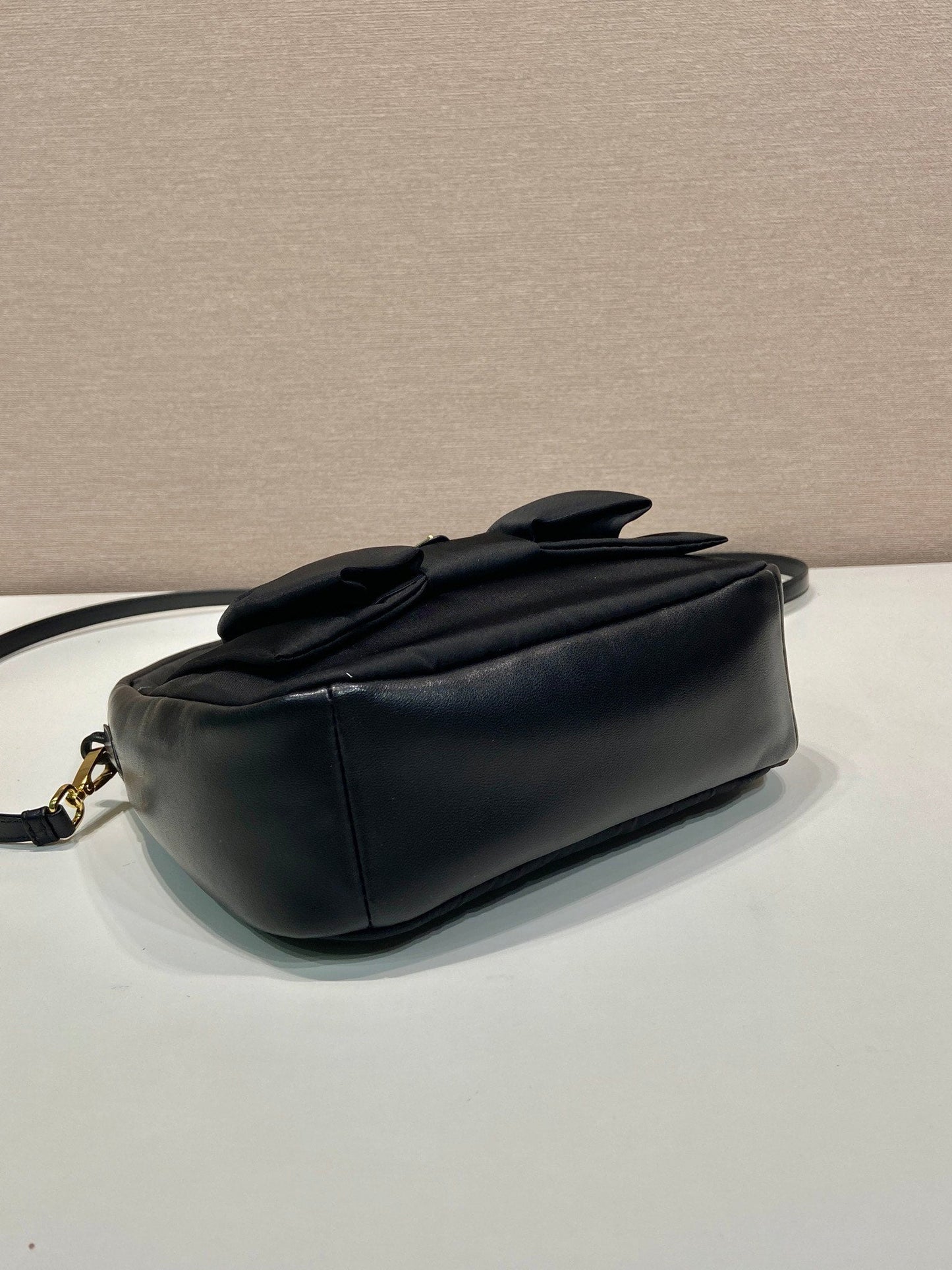 Luxury PradaBOW HOBO BAG 22 IN BLACK RE-NYLON AND LAMBSKIN