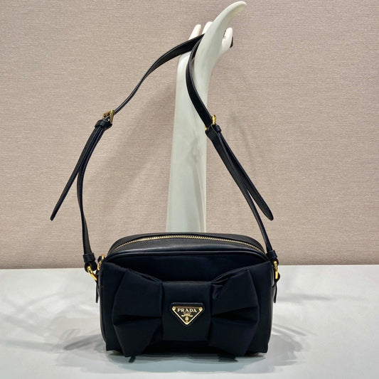 Luxury PradaBOW BAG 18 IN BLACK RE-NYLON AND LAMBSKIN