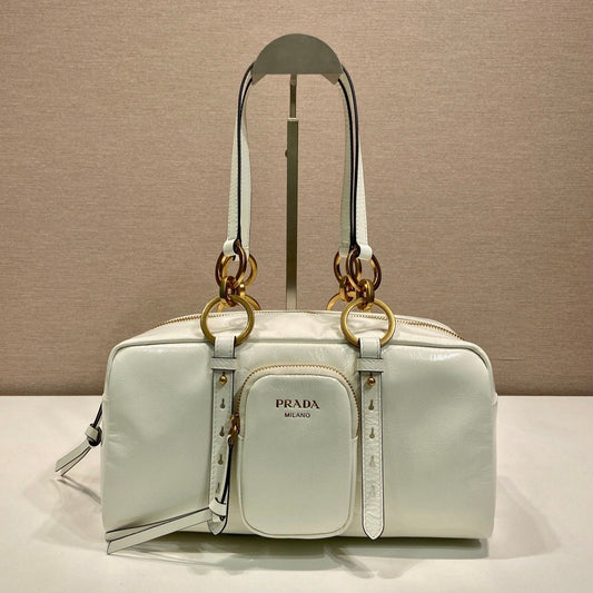 Luxury PradaLARGE RECTANGULAR BAG 30 IN WHITE OIL WAX LAMBSKIN GOLD HARDWARE