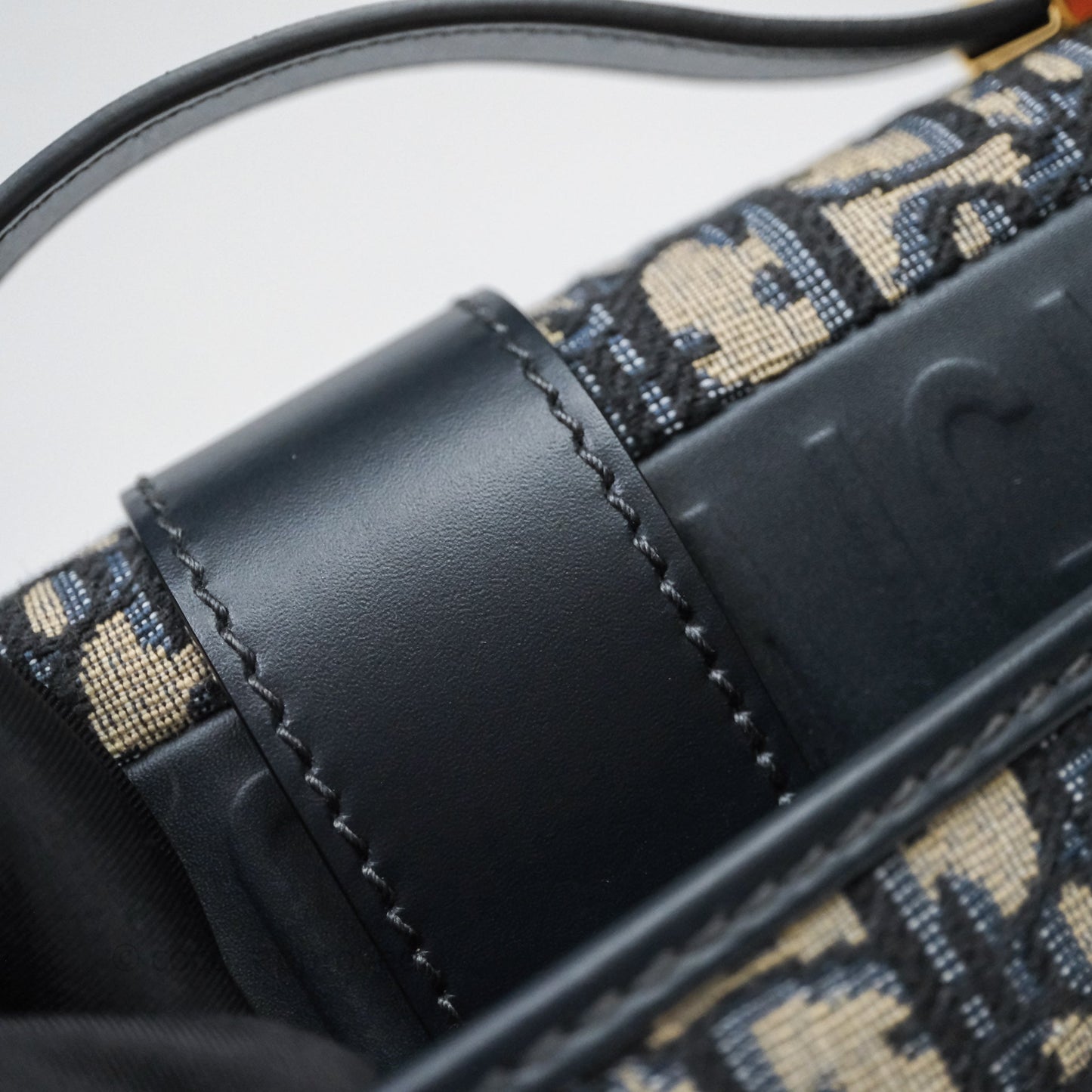 Christian Dior 30 Montaigne Bag Blue Dior Oblique Jacquard