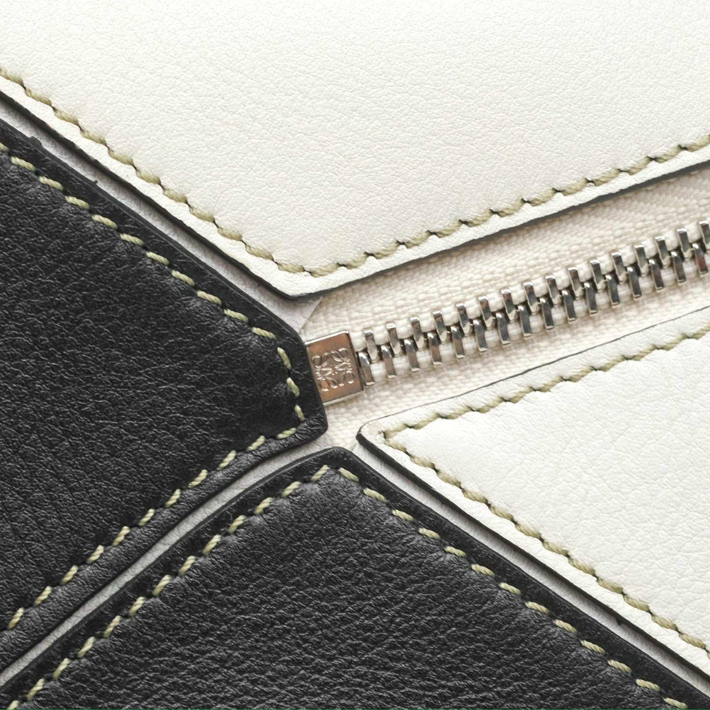 Loewe Small Puzzle Bag Soft White/ Rosemary Calfskin Silver Hardware