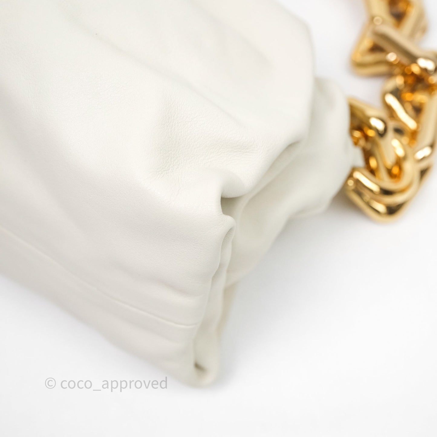 Bottega Veneta Chain Pouch Plaster Calfskin