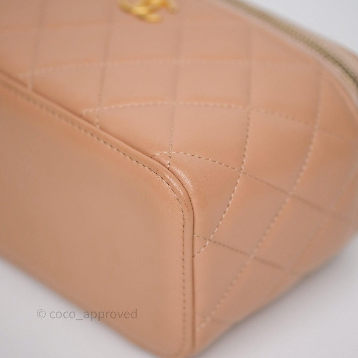 Chanel Vanity Rectangular Top Handle Beige Lambskin Aged Gold Hardware