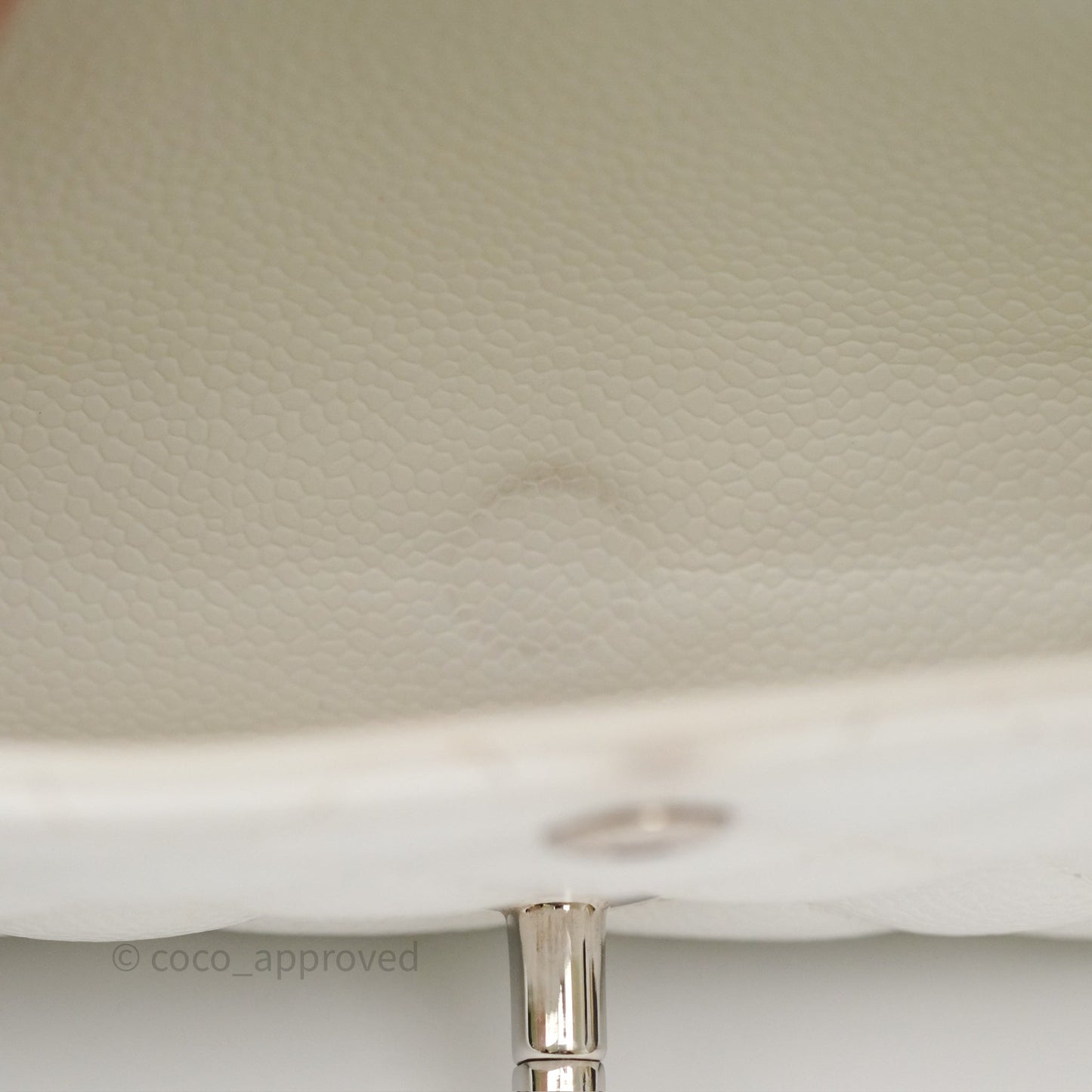 Chanel M/L Medium Classic Flap Quilted White Caviar Silver Hardware