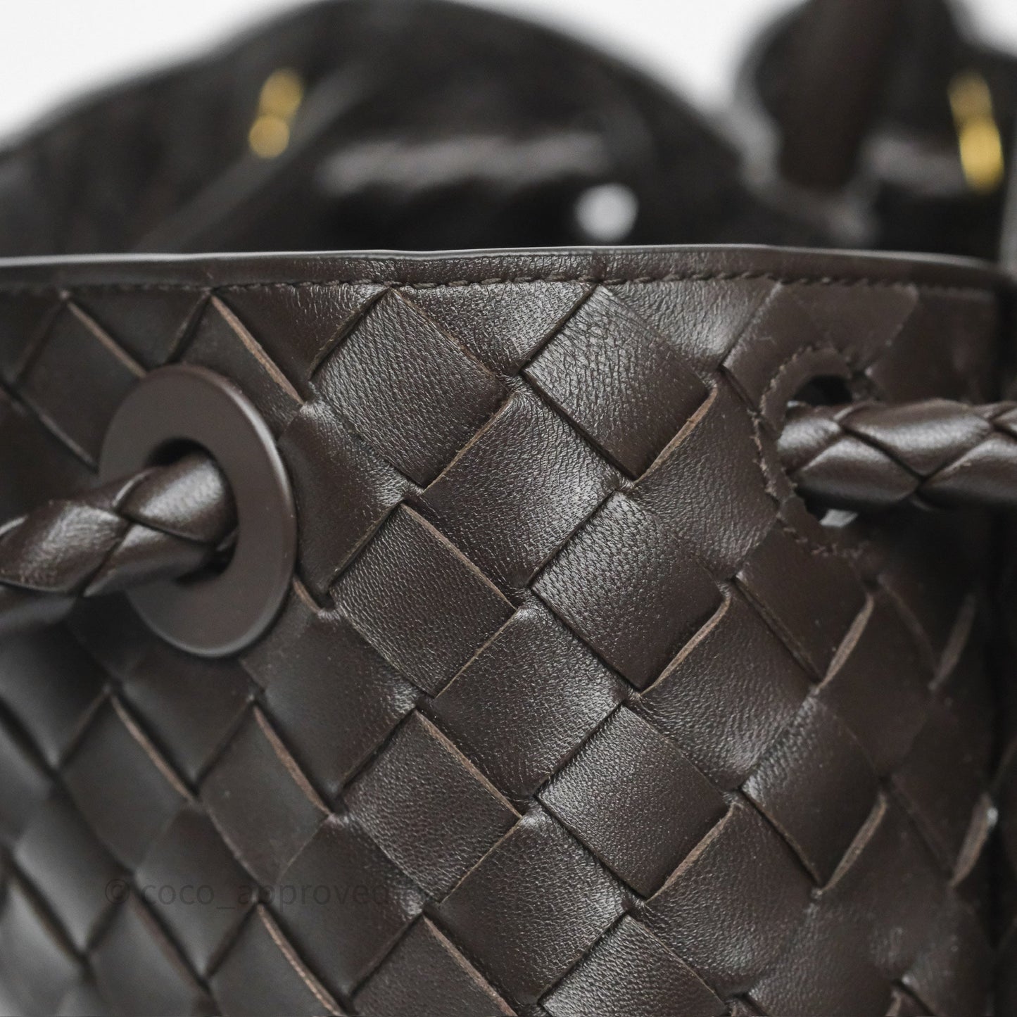 Bottega Veneta Medium Andiamo Bag Fondant Brown Intrecciato Lambskin
