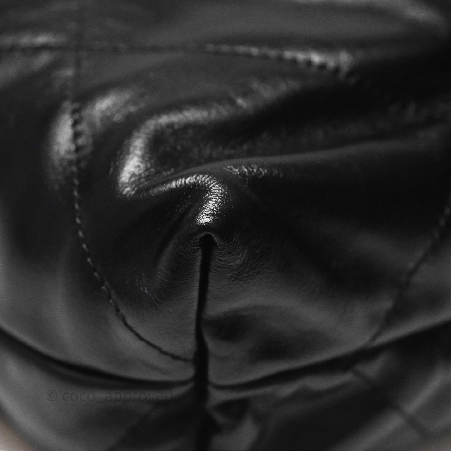 Chanel 22 Bag Medium Black Crumpled Calfskin Aged Gold Hardware