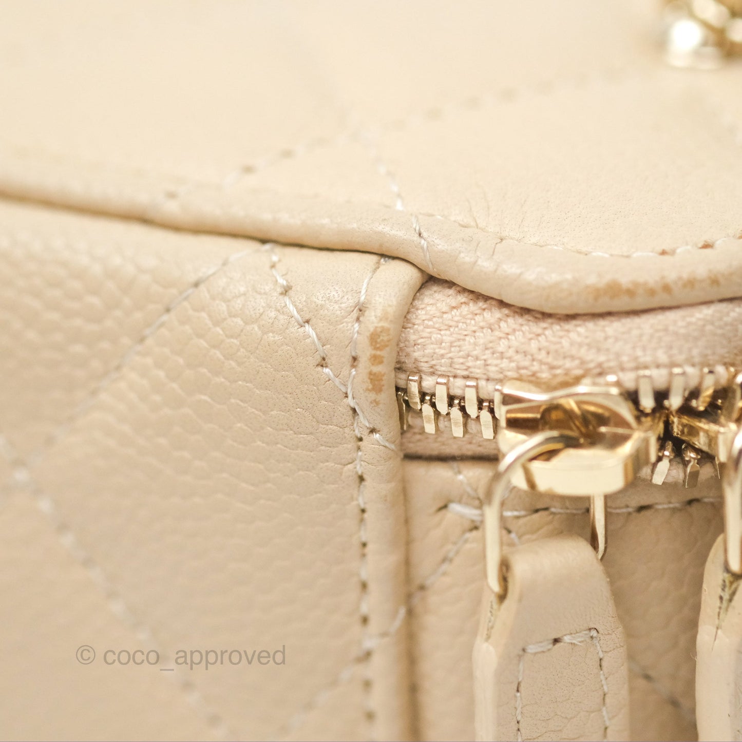 Chanel Mini Vanity With CC Chain Light Beige Caviar Gold Hardware