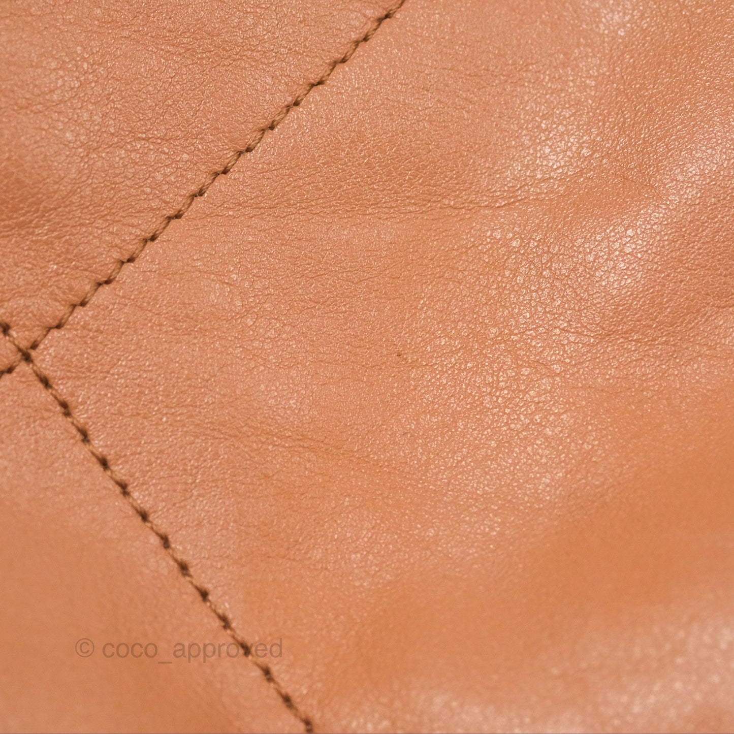 Chanel 22 Medium Caramel Beige Shiny Calfskin Aged Gold Hardware