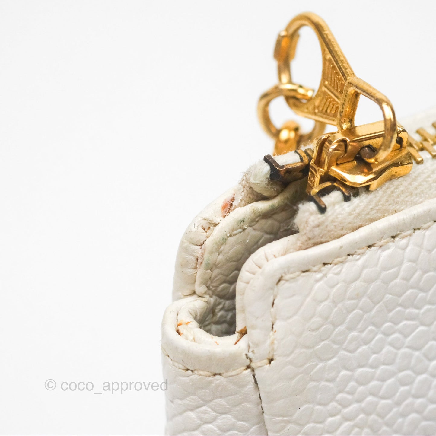 Chanel Vintage CC Clutch White Caviar Gold Hardware