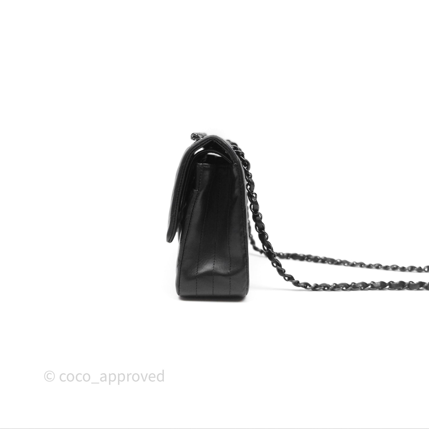 Chanel Classic M/L Medium Flap Chevron Black Lambskin So Black Hardware
