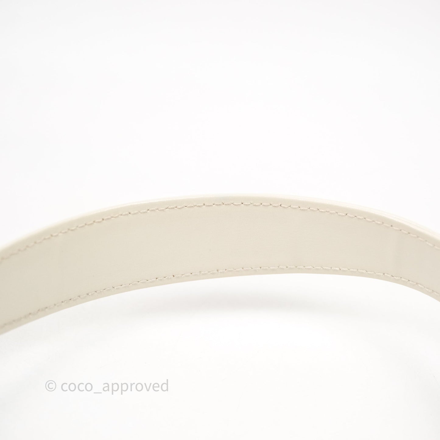 Gucci Jackie 1961 White Small Shoulder Bag Gold Hardware