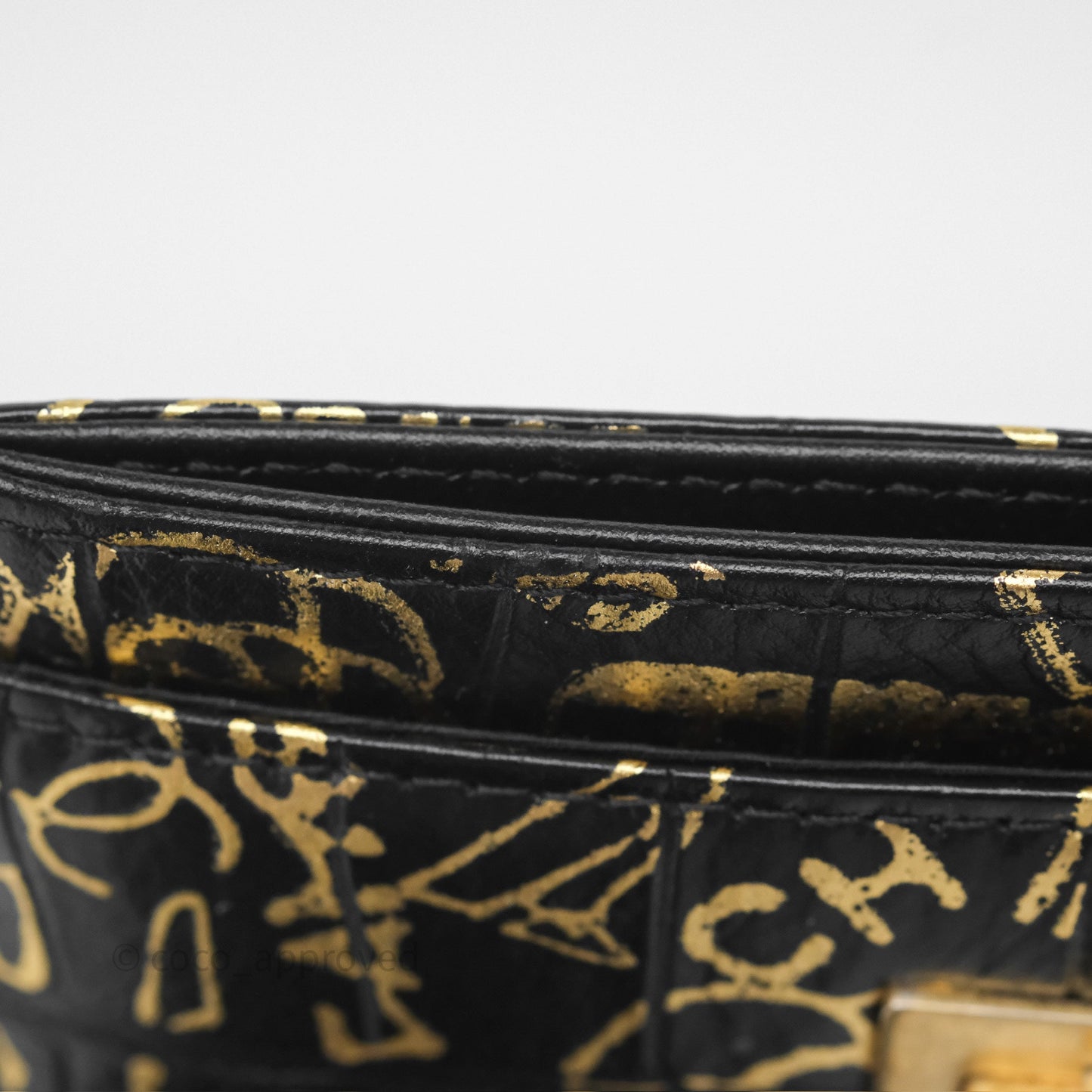 Chanel Graffiti 2.55 Reissue Flat Card Holder Black/ Gold Crocodile Embossed