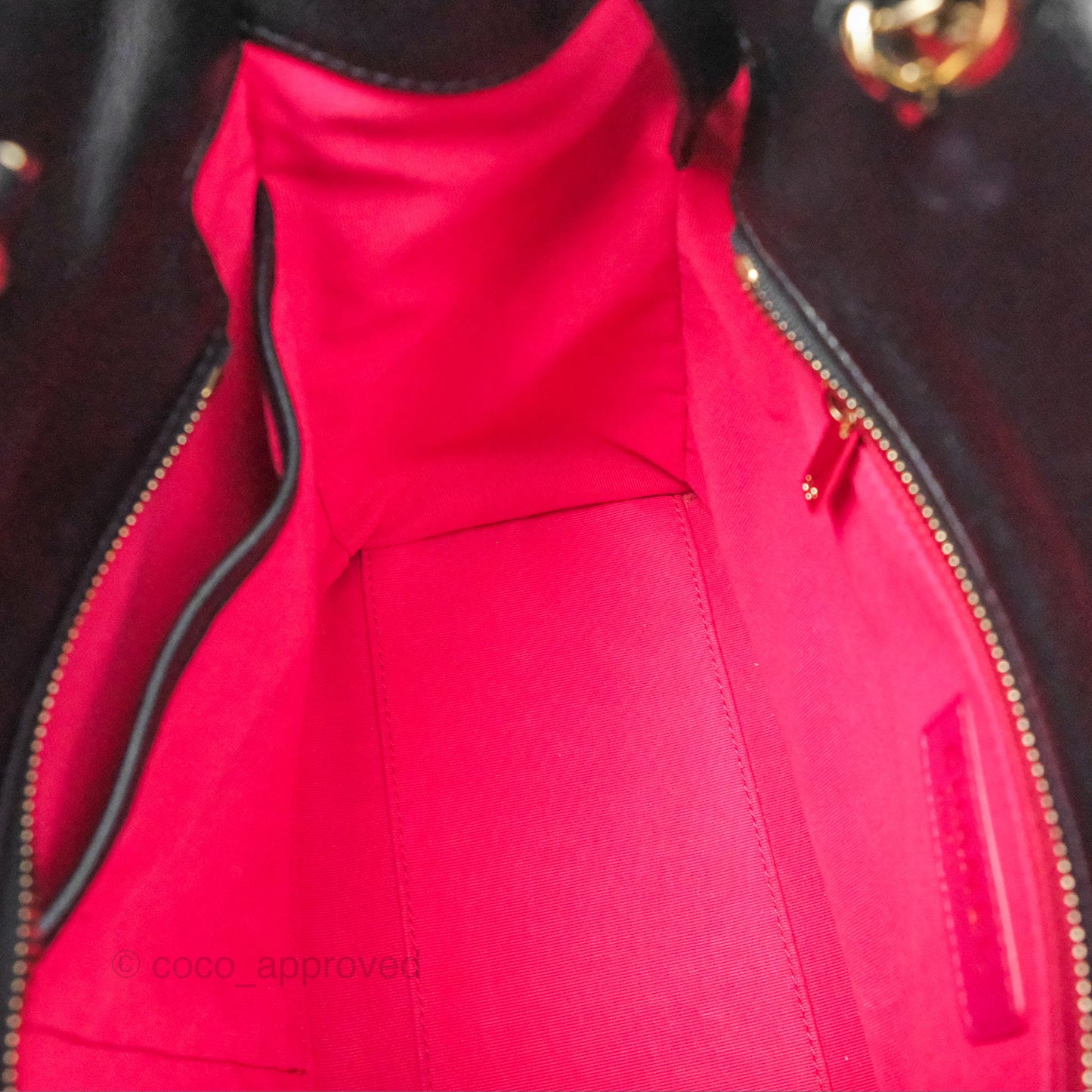 Chanel CC Zipped Shopping Tote Calfskin Gold Hardware