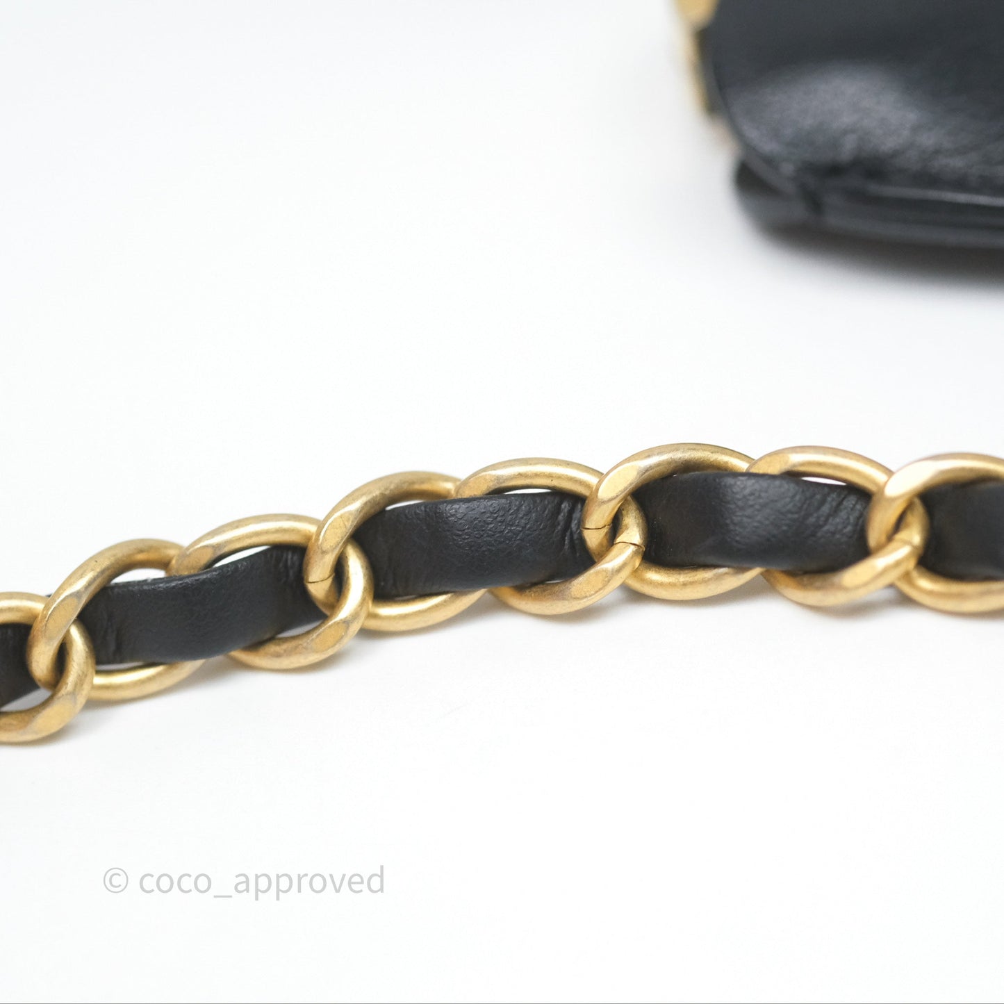 Chanel Quilted Medium CC Filigree Vanity Case Dark Navy Caviar Gold Hardware