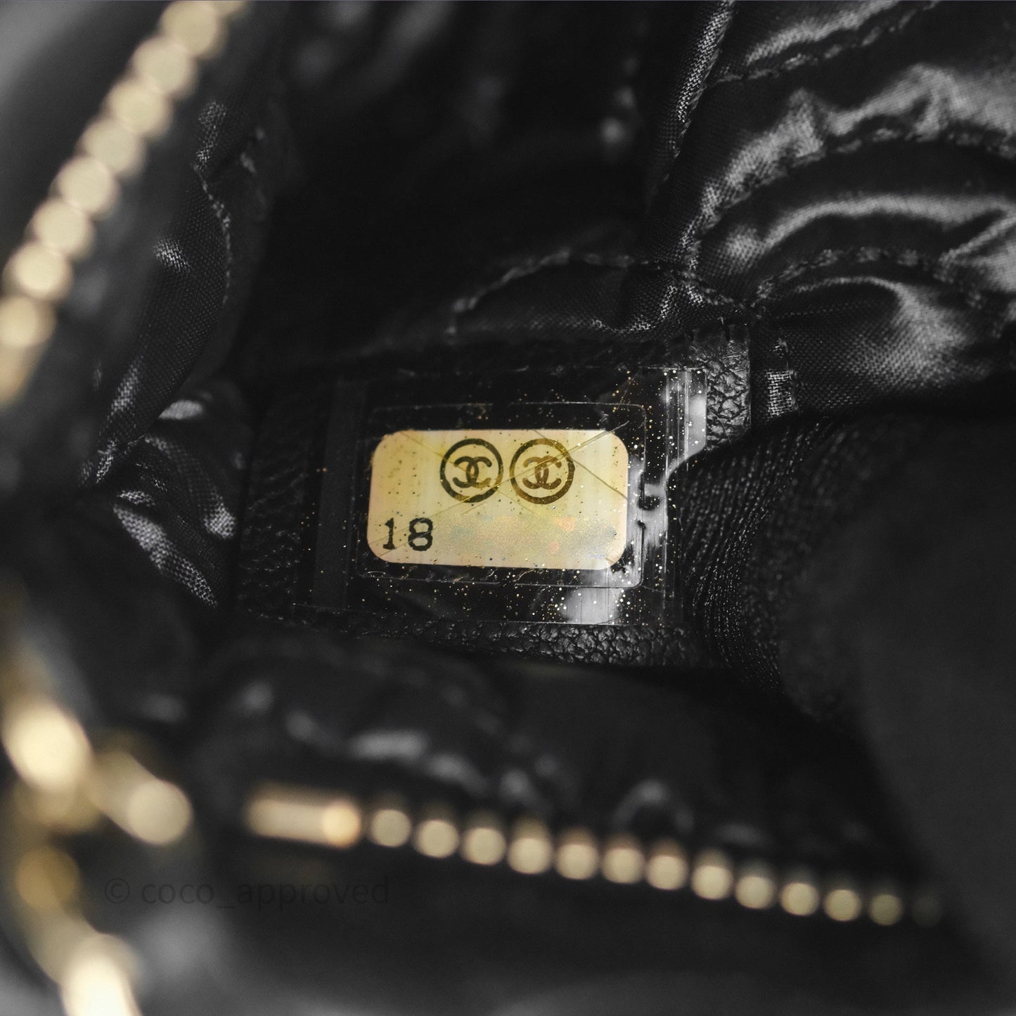 Chanel Camellia Pochette Clutch Black Lambskin Gold Hardware