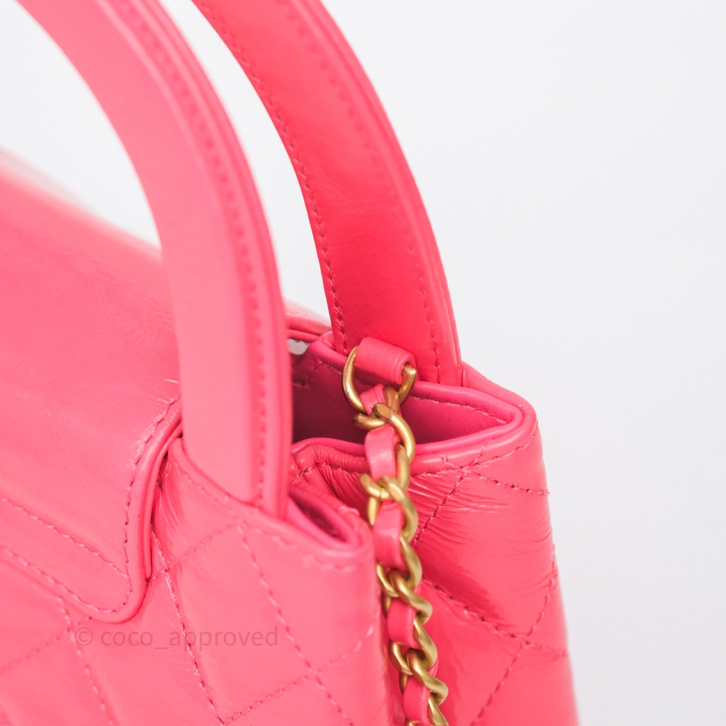 Chanel Kelly Bag Pink Shiny Calfskin Aged Gold Hardware