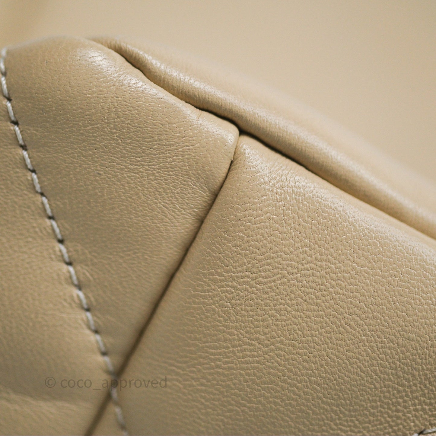 Chanel 19 Medium Beige Mixed Hardware