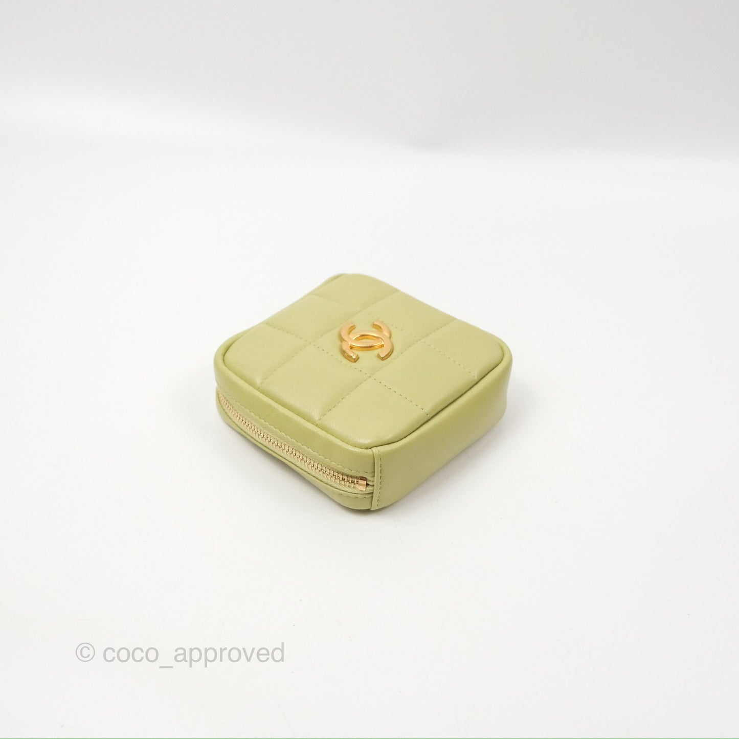 Chanel Diamond Belt Coin Purse Avocado Green Lambskin Aged Gold Hardware