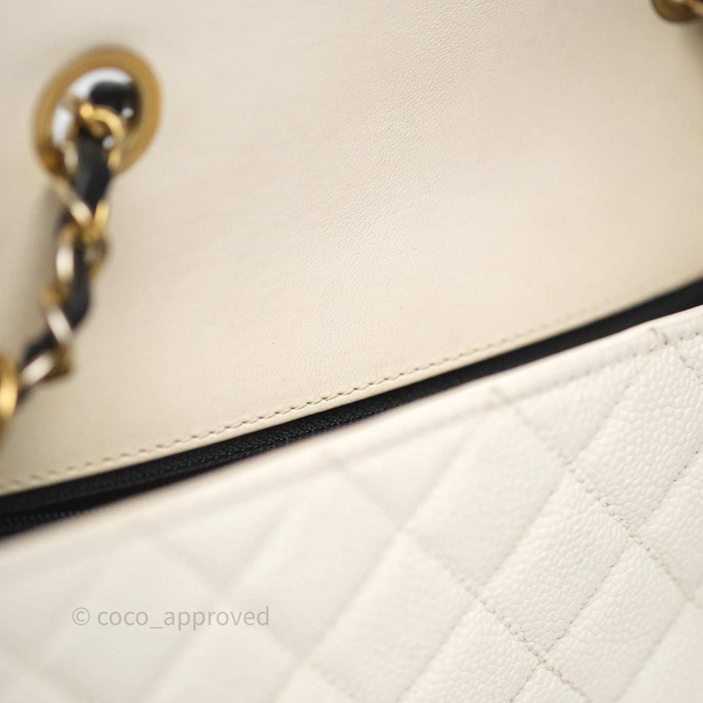 Chanel Quilted Medium CC Filigree Flap White/ Black Caviar